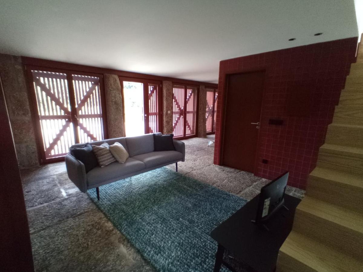 Quinta Pousada De Fora Wines & Tourism ギマランイス 部屋 写真