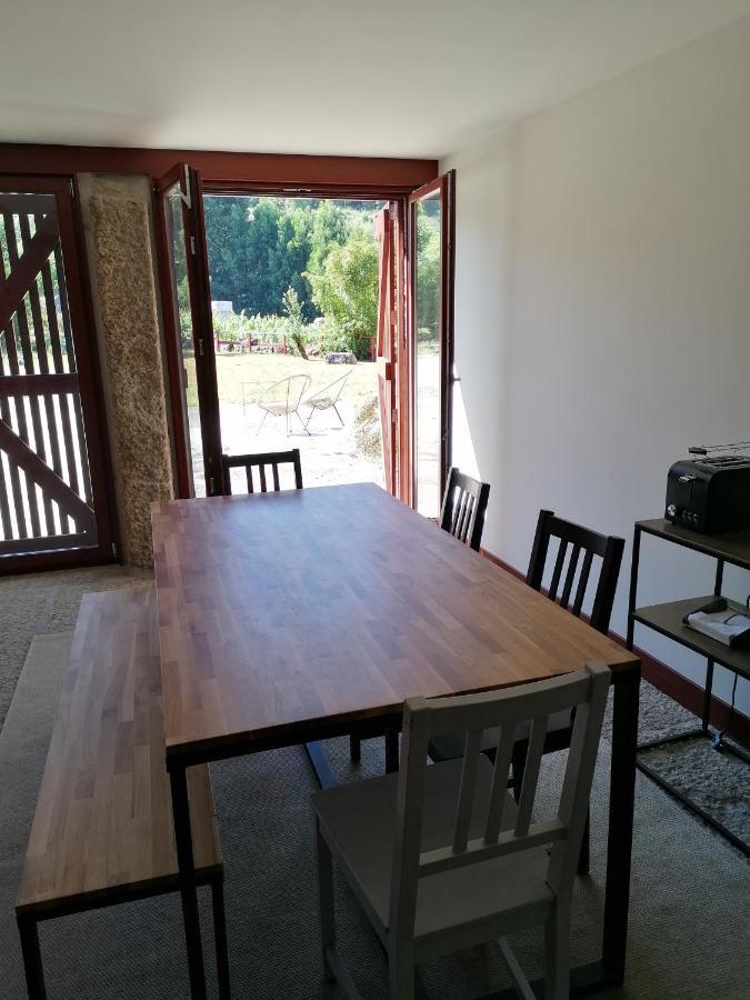 Quinta Pousada De Fora Wines & Tourism ギマランイス 部屋 写真