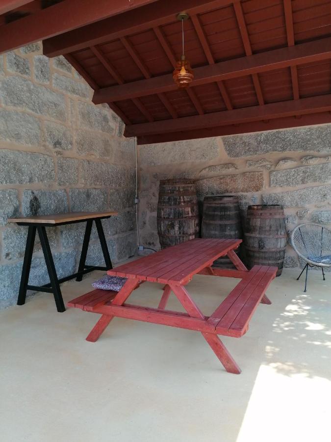 Quinta Pousada De Fora Wines & Tourism ギマランイス エクステリア 写真