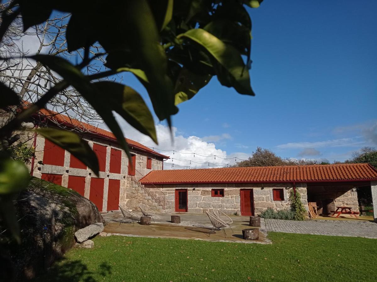 Quinta Pousada De Fora Wines & Tourism ギマランイス エクステリア 写真