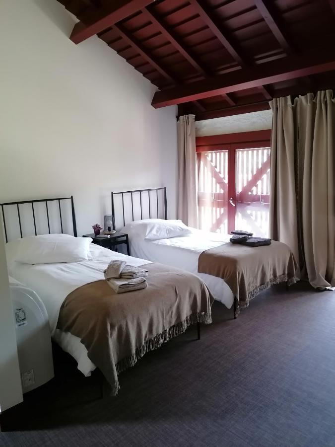 Quinta Pousada De Fora Wines & Tourism ギマランイス エクステリア 写真